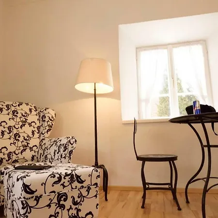 Barbara Residenz / Clematis *