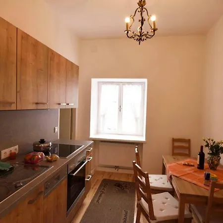 Barbara Residenz / Clematis *