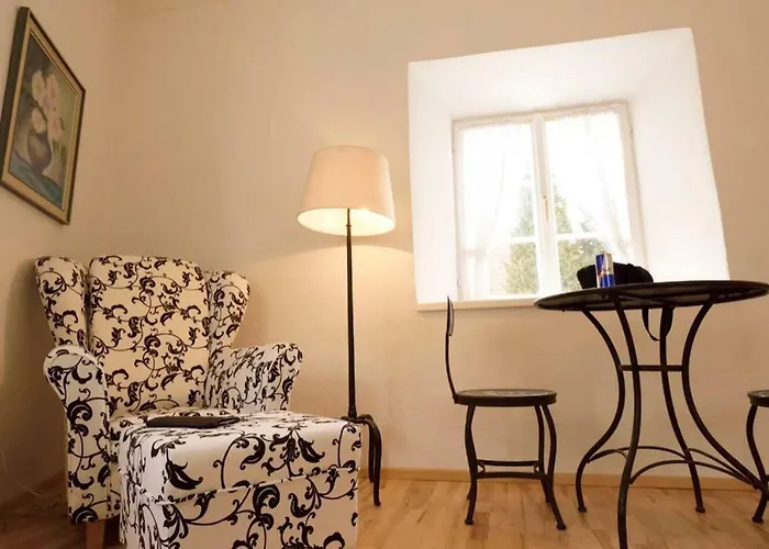 Barbara Residenz / Clematis *